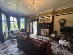 Photo 30- click for photo gallery